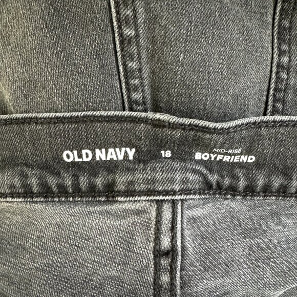 Old Navy Women's Boyfriend Jeans - Black - Picture 8 of 11